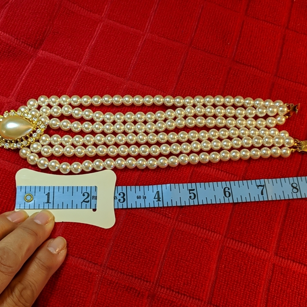 *. Choker - Picture 6 of 9